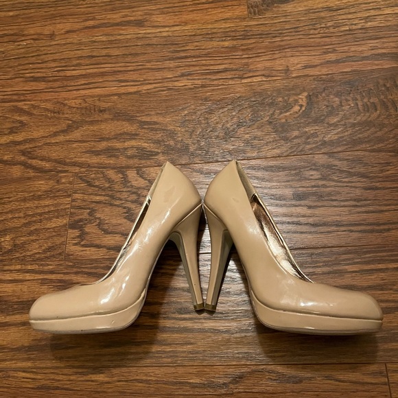 MADDEN GIRL NUDE-TAN HEELS - Picture 4 of 9